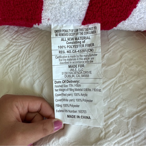 Candy cane pillow - Picture 6 of 6